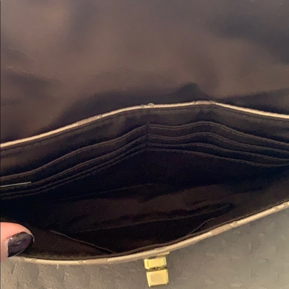 NWOT Coach wristlet - Picture 5 of 5